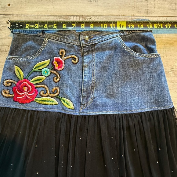 Vintage Collection Embroidered Denim 2pc Set Jacket Skirt Rhinestone Size M EUC - Picture 16 of 16